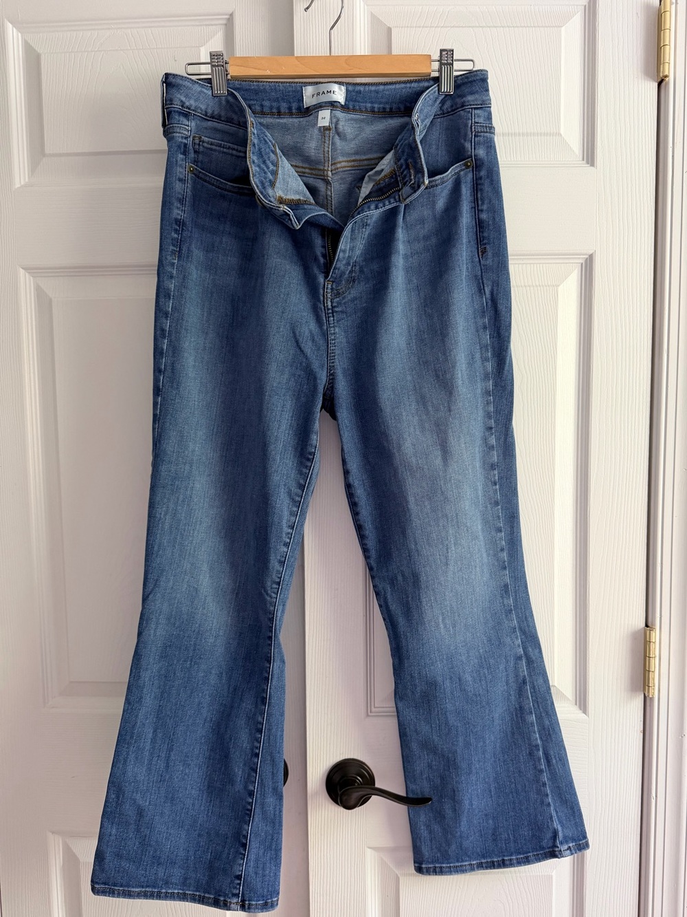 FRAME Le High Flare Jeans Women’s Size 32 Light Wash Stretch Denim Bootcut Flare